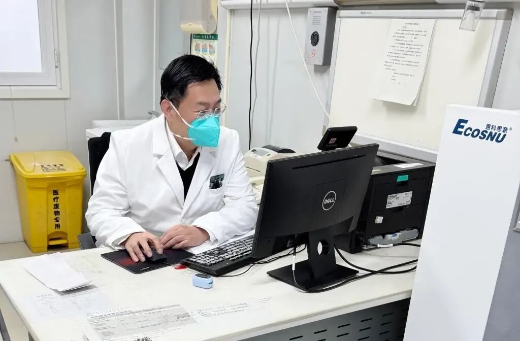 引起普通感冒的病原体超100多种，鼻病毒占比最高