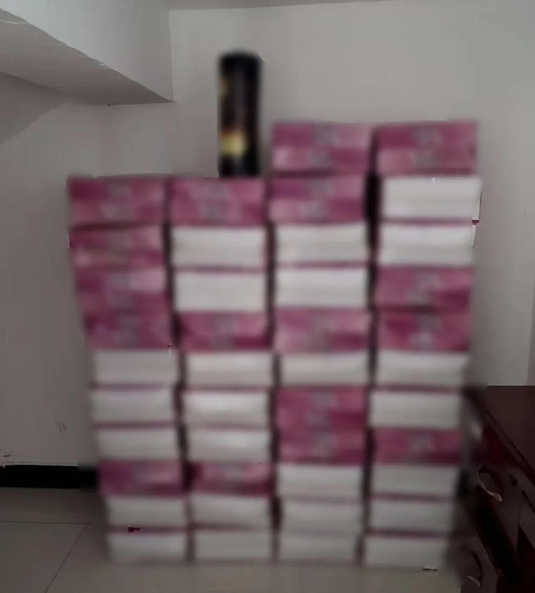 白天做老板，夜间卖“笑气”！天津警方打掉非法贩卖“笑气”团伙