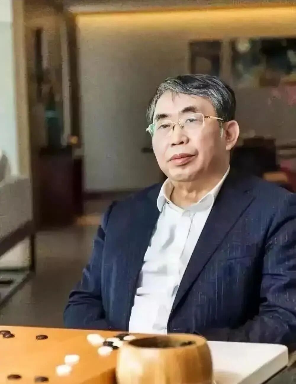 聂卫平女儿发文：父亲曾患癌，去年脑梗昏迷12天！棋圣10岁下棋照再现