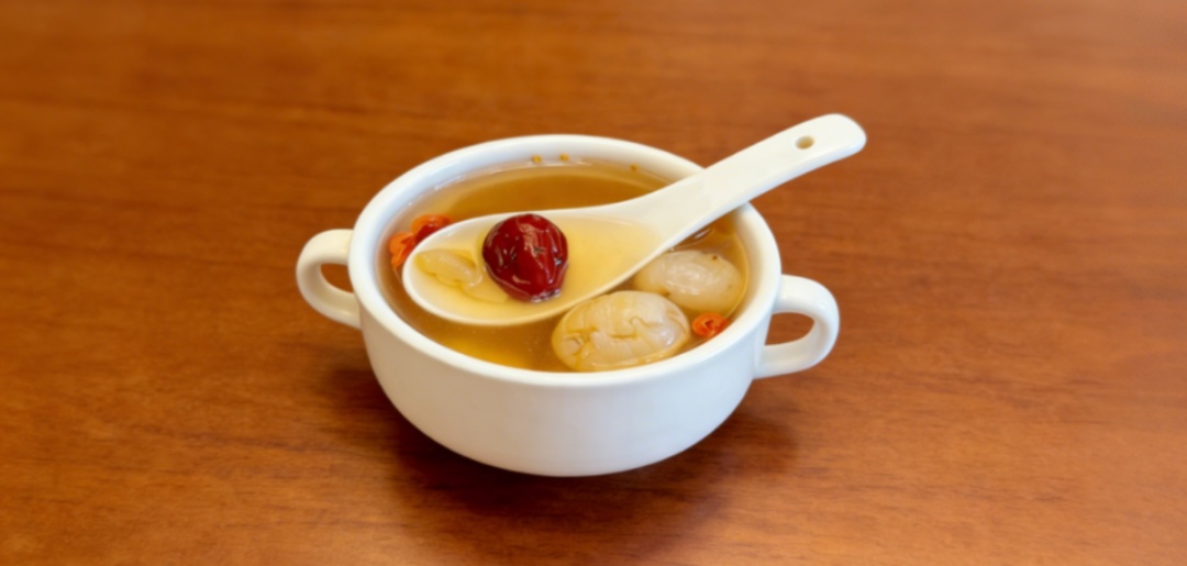 冬日补气血、睡好觉，试试这些龙眼药膳～