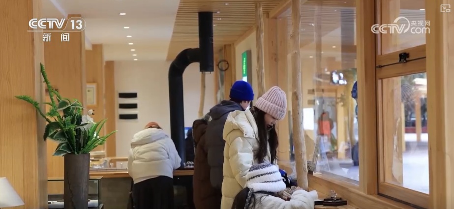 打破“夏季独热”格局！凭借“创新服务+装备升级”冬夏皆宜旅游胜地成顶流