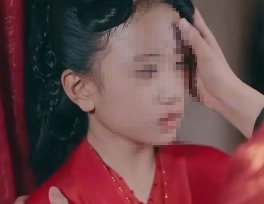 惹众怒的短剧，已下架！选用11岁女童饰演替嫁新娘，涉及7岁嫁人15岁生子等情节...