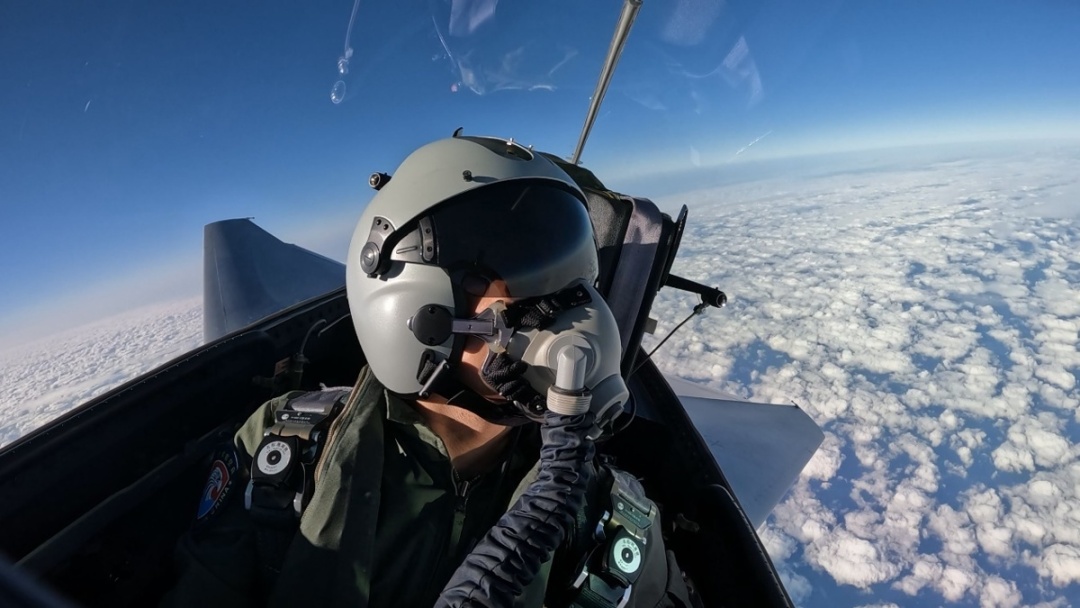 海空之上激烈鏖战，直击实战化训练