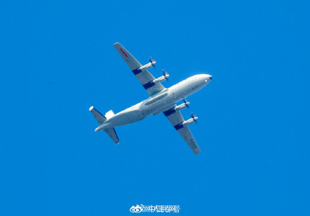 战机与霞光同框硬核大片