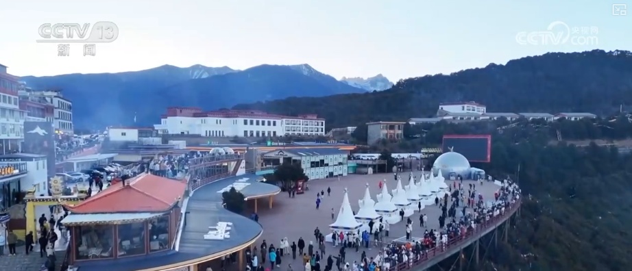 打破“夏季独热”格局！凭借“创新服务+装备升级”冬夏皆宜旅游胜地成顶流