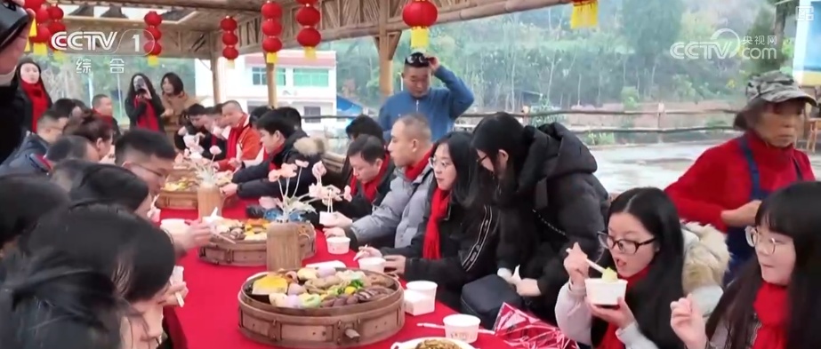 “土味消费”圈粉！特色乡村文旅点燃经济热引擎 为振兴开局注入蓬勃新动能