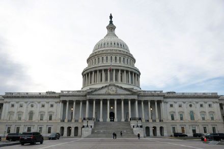 美国白宫宣布对特定半导体等加征25%关税