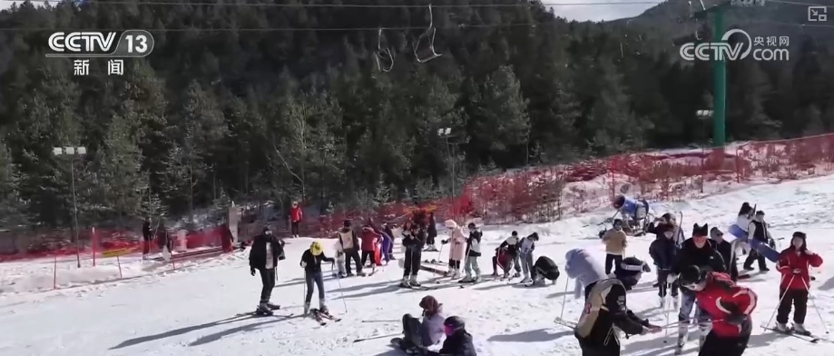 打破“夏季独热”格局！凭借“创新服务+装备升级”冬夏皆宜旅游胜地成顶流