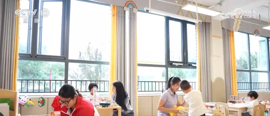 “宝宝屋”“AI仿真”“育婴室”来了 更多幼儿家庭享受看得见、用得上特色托育服务