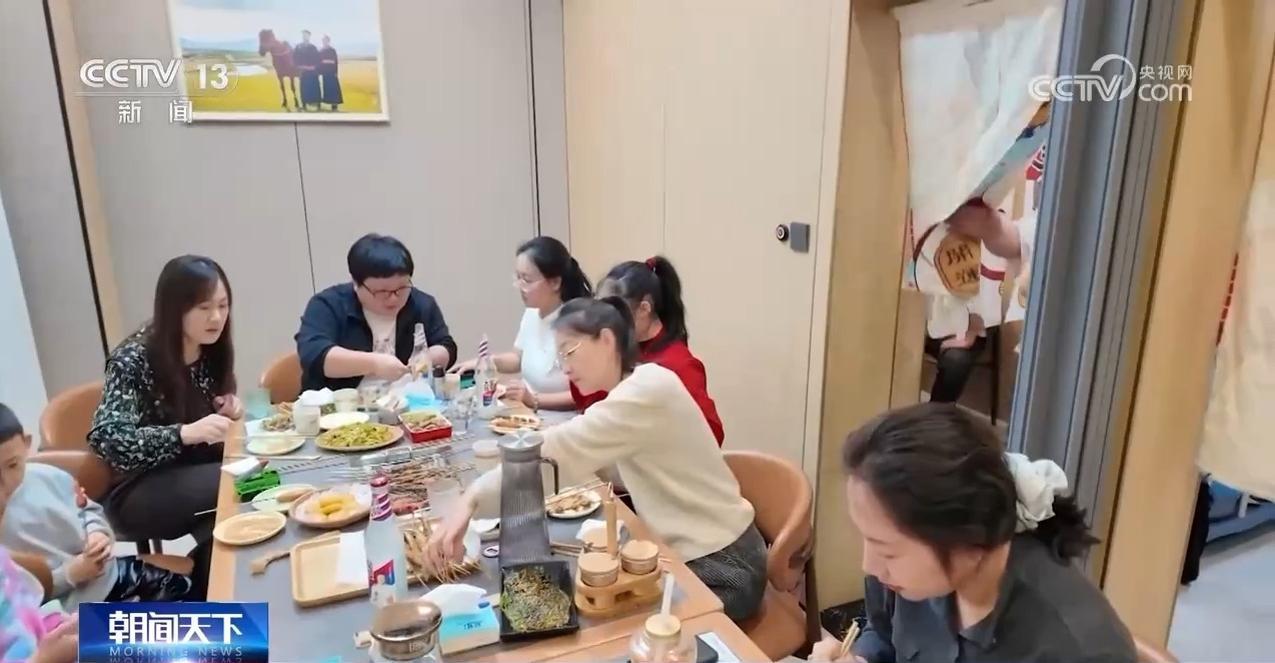 “十五五”开好局起好步丨冰面上的“热引擎” 新能源汽车高寒测试持续升温