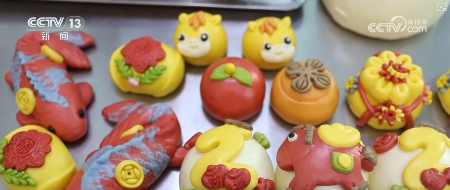 生鲜果蔬、年宵花卉、特色美食齐上阵 节前消费新图景活力涌动 生鲜果蔬、年宵花卉、特色美食齐上阵 节前消费新图景活力涌动