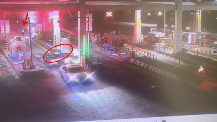 醉驾闯卡上高速，狂言：“大不了抓我去坐牢！”