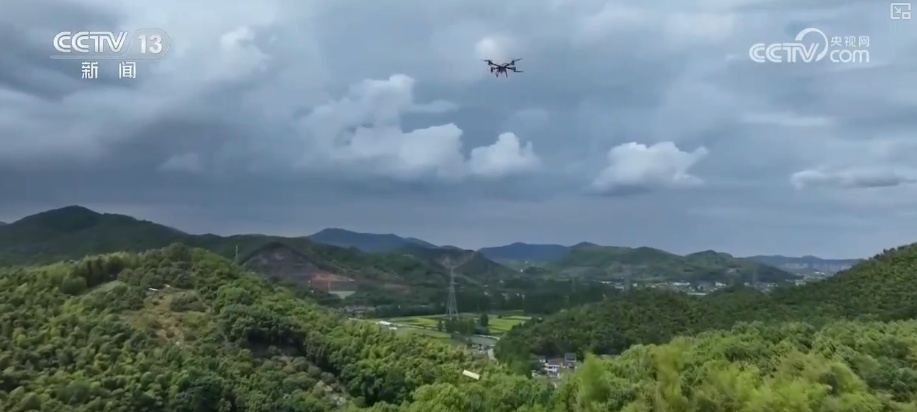 海岛物流迈入“低空时代” “点对点”直达百姓享受高效普惠物流服务
