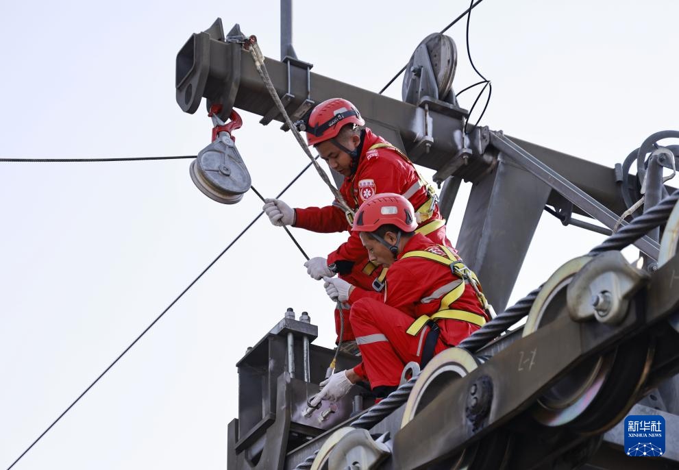 湖南张家界开展索道应急救援演练
