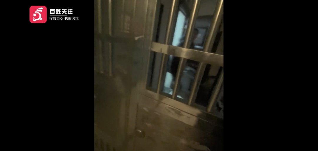 中国好邻居！小区13楼起火浓烟滚滚，一业主化身“逆行者”连救多人