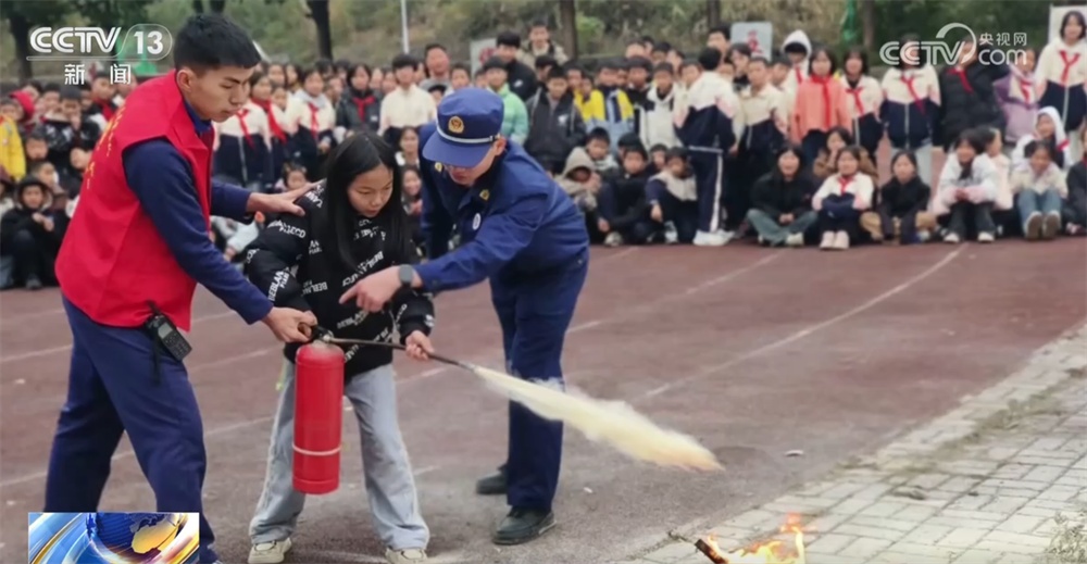 民生一件事｜校车、“陪读公寓”“陪读车间”破解乡村教育难题 温暖“求学路”