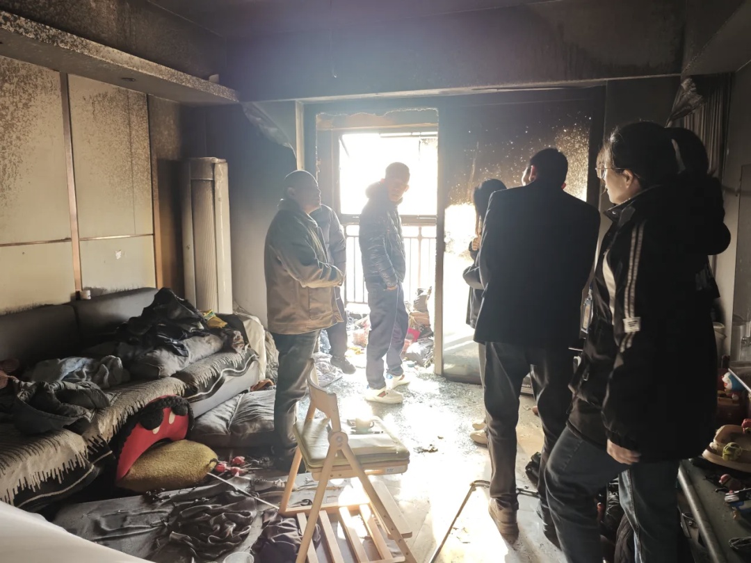 “窜天猴”一响，爸妈瞬间失去两间房！