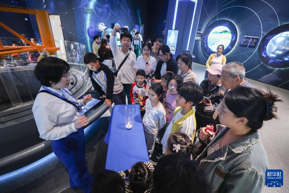 走进海南科技馆 打造自贸港科普新地标