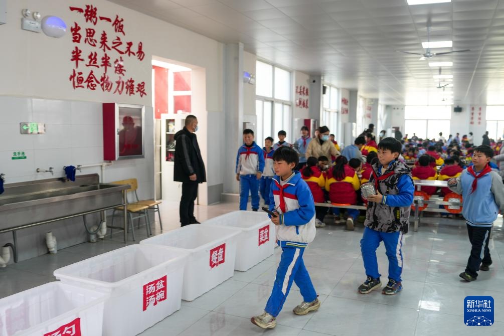 山东东平：滩区娃有了“免费午餐”