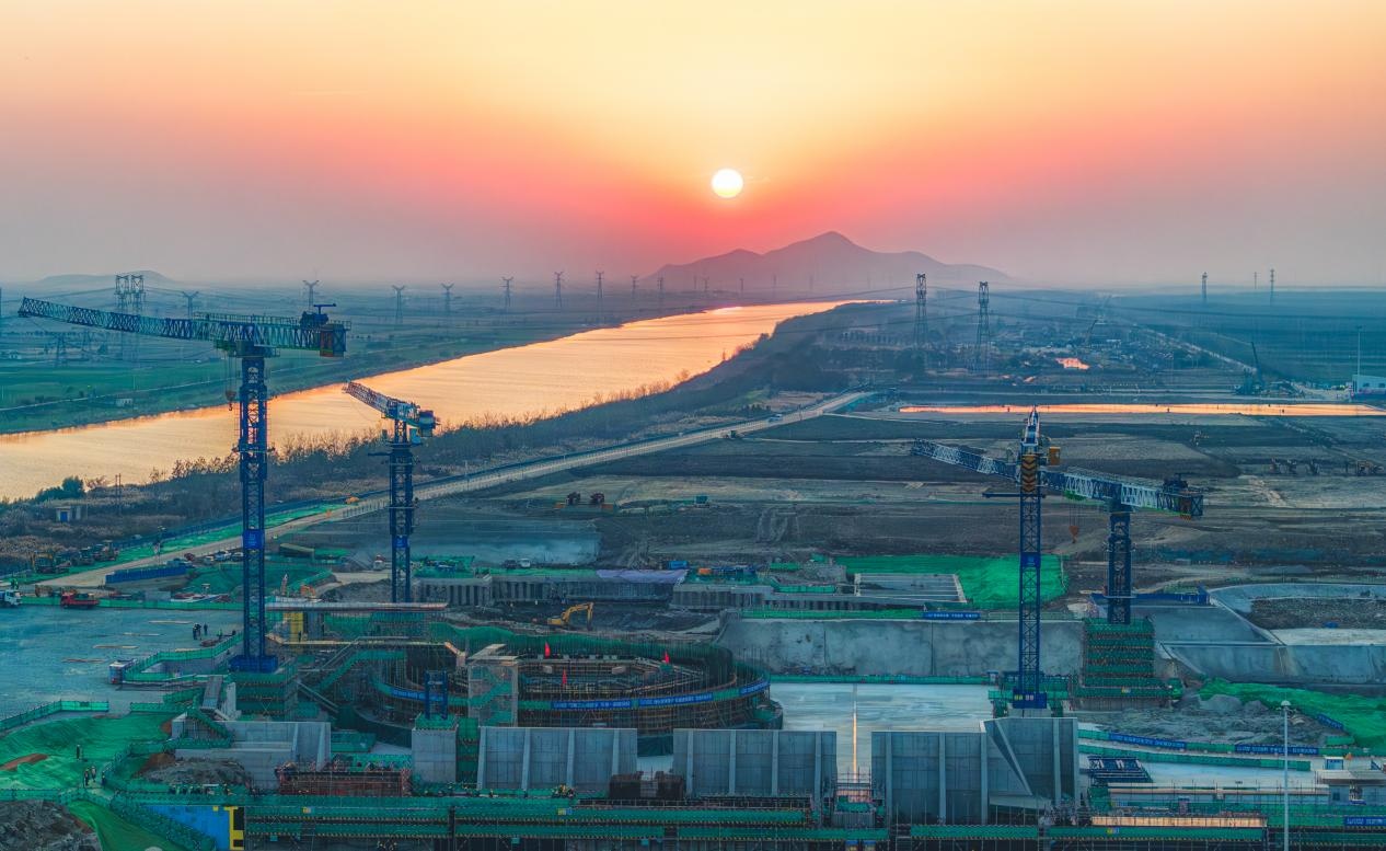 全球首个双堆耦合核能综合利用项目开工