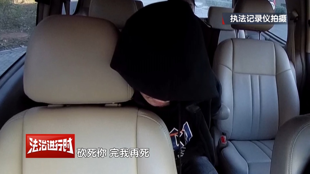 北京警方刑拘4人：父亲带着儿子和女儿“扫楼式盗窃快递”