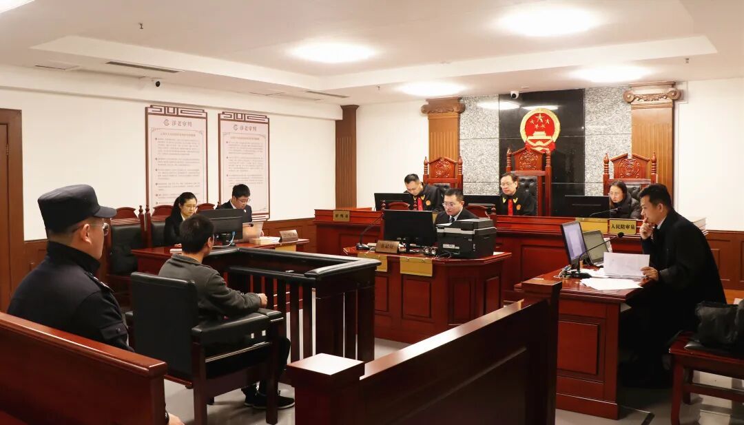 以“国家项目”为饵，3个月骗取15家小微企业U盾，一洗钱团伙被端