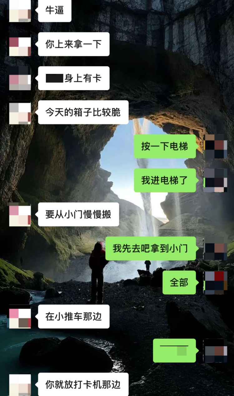 小偷还是没放过羽毛球，偷了上百箱