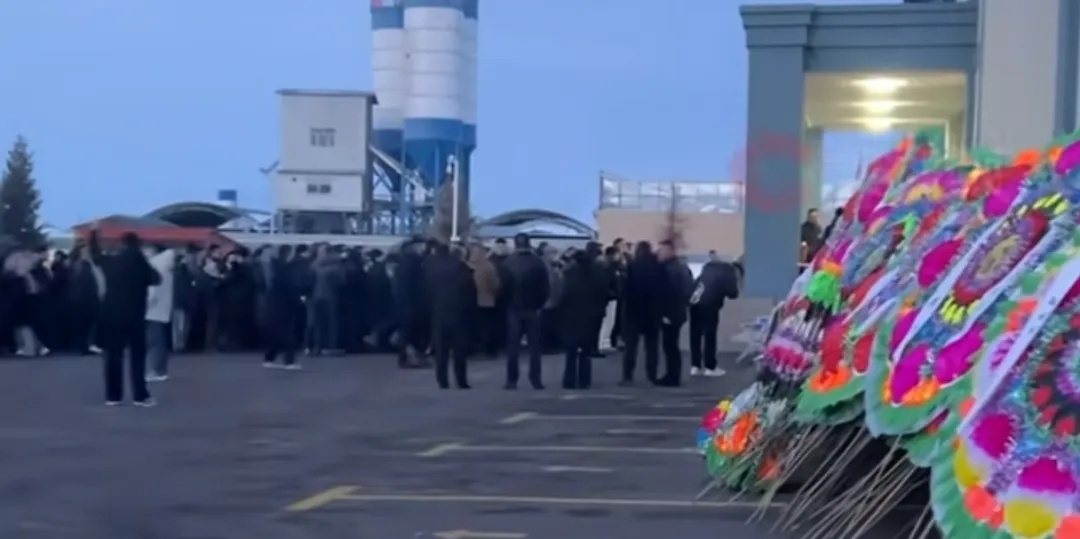 今日，送别贺娇龙！母校发文悼念→