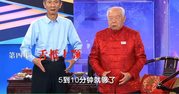 手指出现3个异常，说明脑梗离你很近，别错过抢救时间