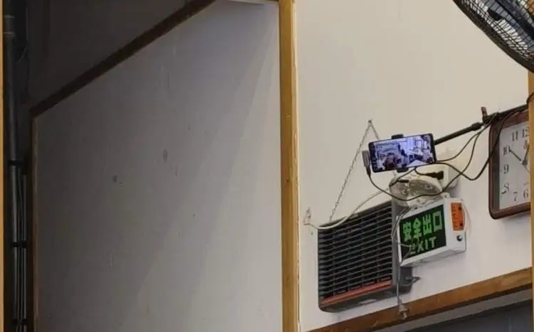 餐饮直播泛滥涉嫌侵权：“和好友一起吃个饭，竟被全程直播……”