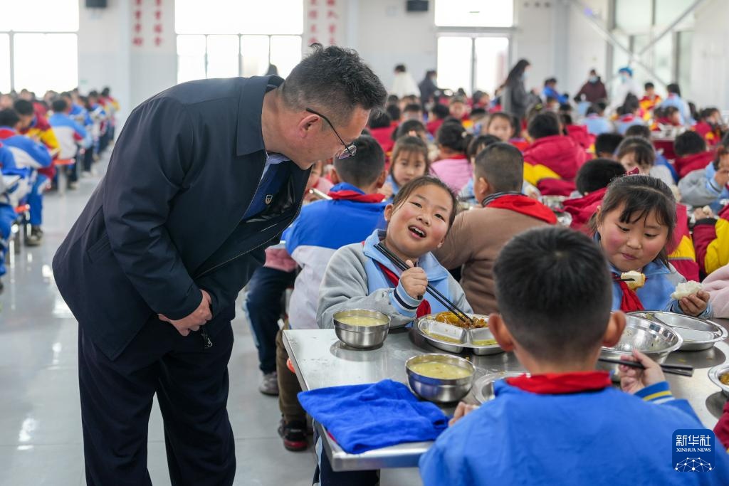 山东东平：滩区娃有了“免费午餐”