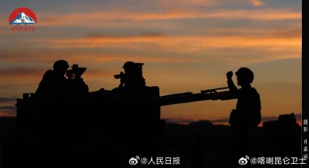 转存！边防战士逆光大片