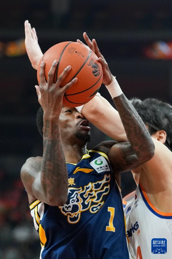 CBA常规赛：广东东阳光不敌上海久事
