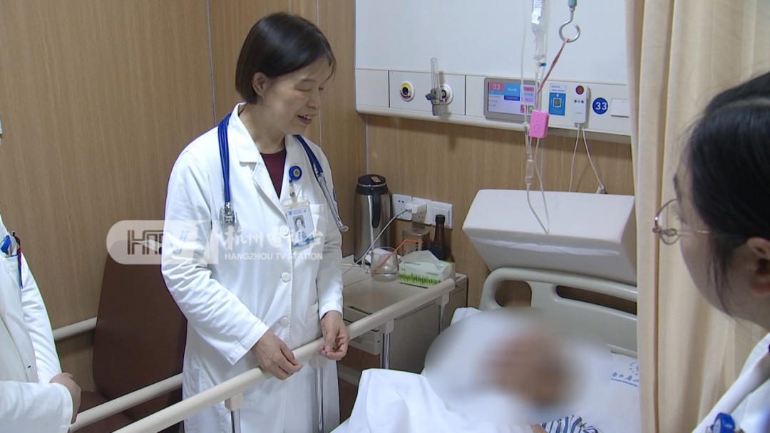 75岁阿姨大扫除把自己扫进医院？医生提醒：别忽视“致命”细节