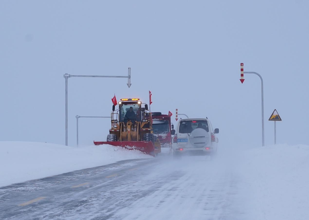 今年首场寒潮来袭 南方地区尤需防范冻雨风险