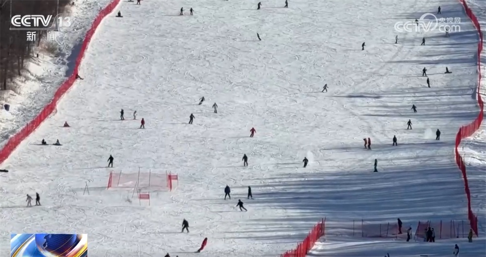 赛事火热、“南客北上”、长期参与……冰雪消费攀升实证“冰天雪地也是金山银山”