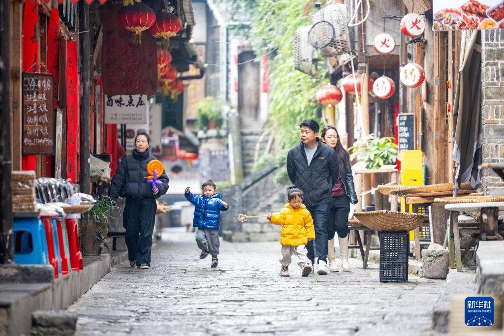 重庆酉阳：古镇焕新韵 旅游绘新篇