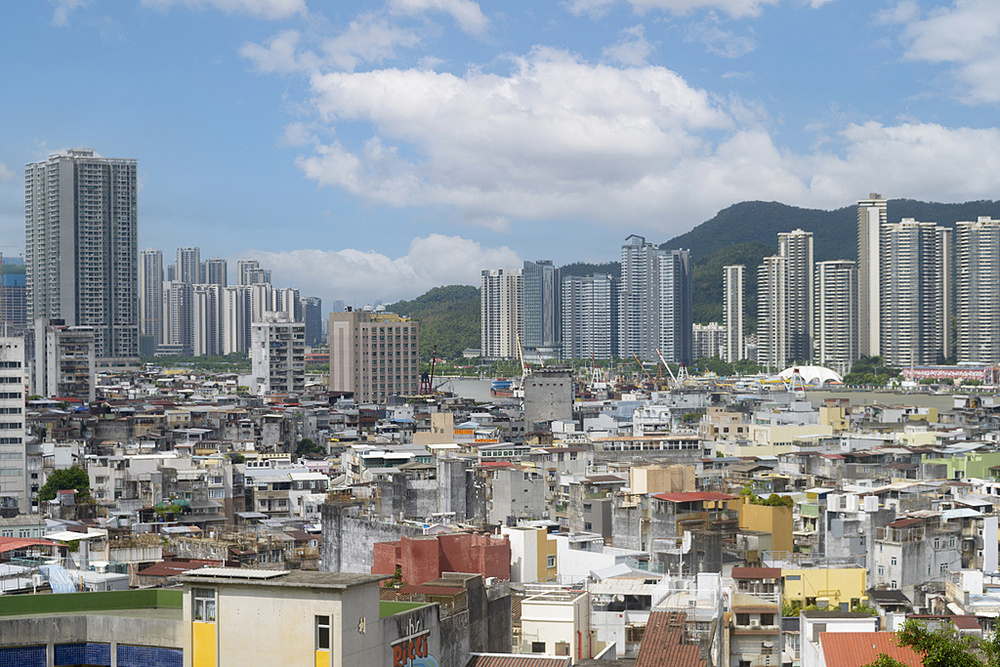 港澳合作优化两地居民自助过关措施