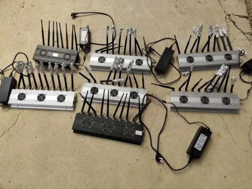 养殖场“装置”竟威胁飞机起降