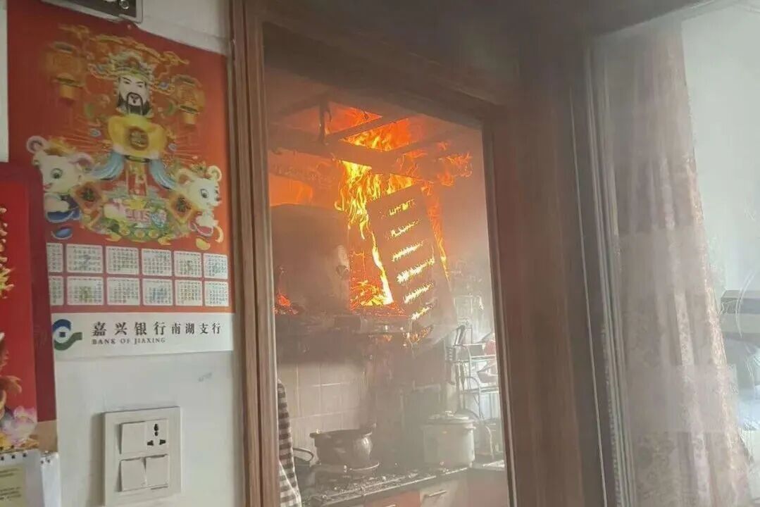 母子俩40分钟太阳晒出过万“账单”，这是怎么个事？