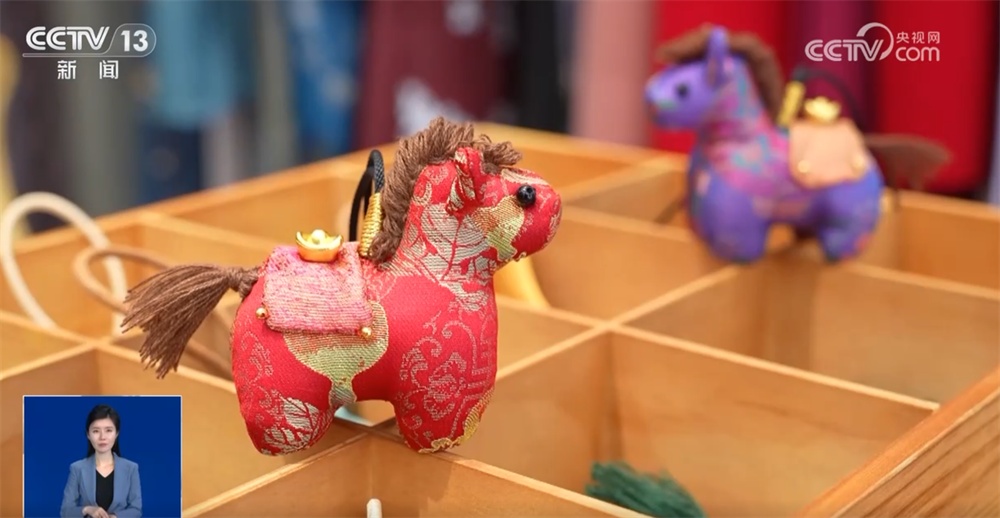 “国风+汉服”“国风+科技”“国风+文创”燃动节前文旅市场 古韵国潮成顶流审美