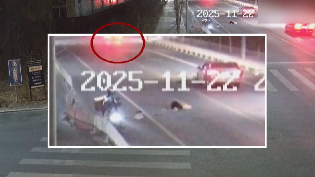 北京街头发生三车相撞事故，女子被撞重伤昏迷！肇事司机竟逃回工地睡觉