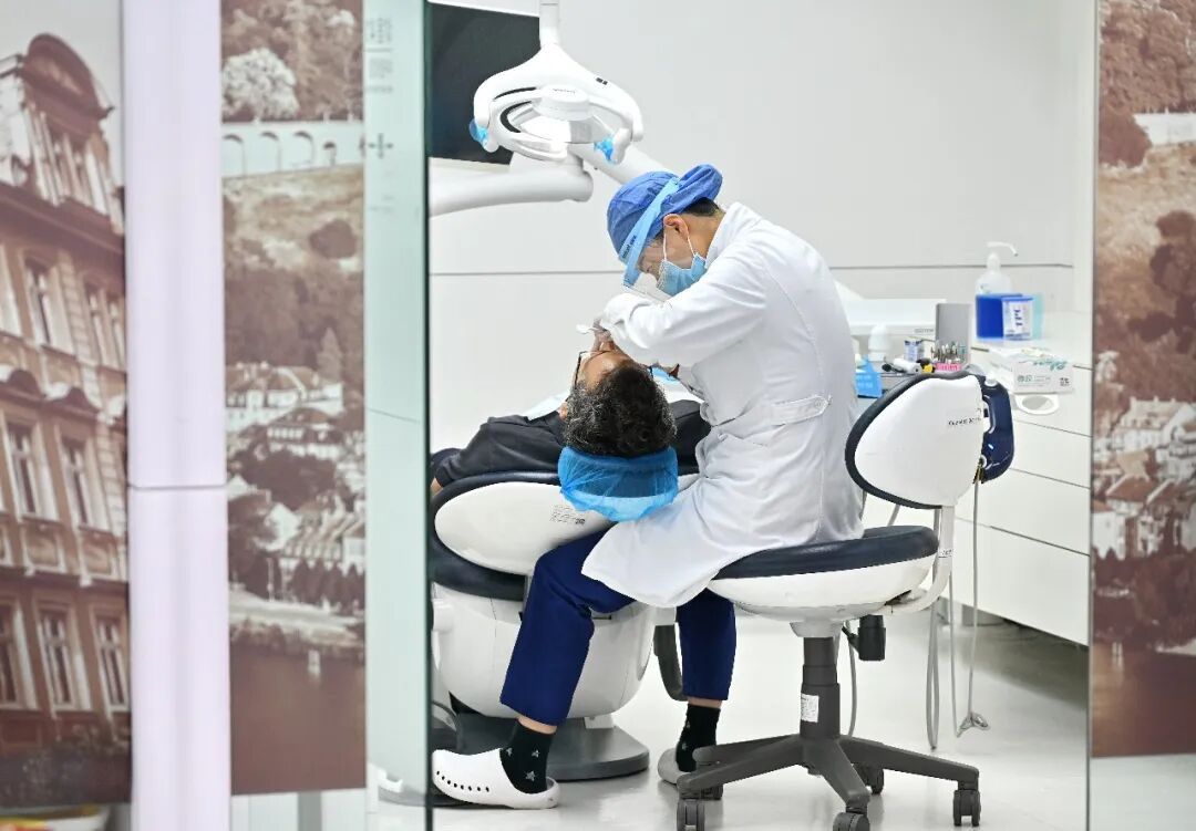 “90后”开始掉牙，竟是因为这些“伪健康”习惯