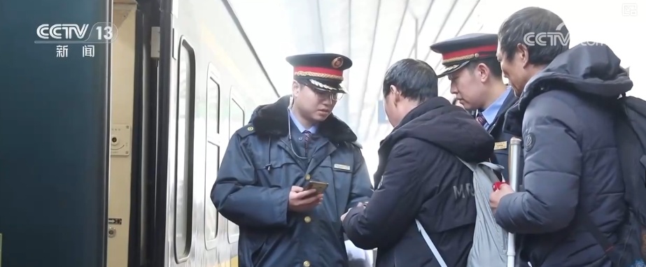 购票预约→进站乘车“全程友好”守护银发旅客出行 | 特色服务出行指南梳理↓