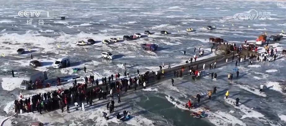 多元体验热“雪”沸腾聚人气 “冰雪+”跨界上“新”焕发新活力激活新消费