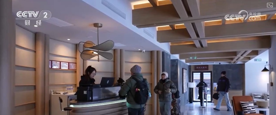 从“观赏”到“玩转” 冰雪消费新趋势、新亮点持续拓展冬季消费新空间