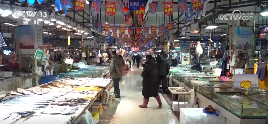 “鲜味经济”“鲜花经济”撬动节前火热消费 多地开启“年货交易模式”