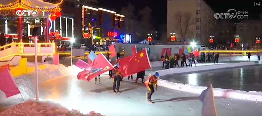 多元体验热“雪”沸腾聚人气 “冰雪+”跨界上“新”焕发新活力激活新消费