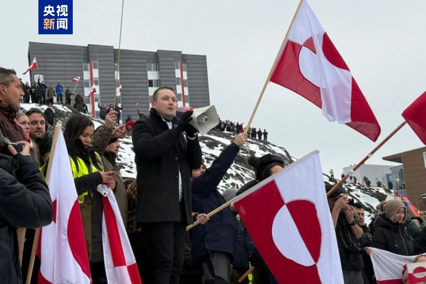 为夺格陵兰岛美再挥关税大棒，欧洲8国集体反击