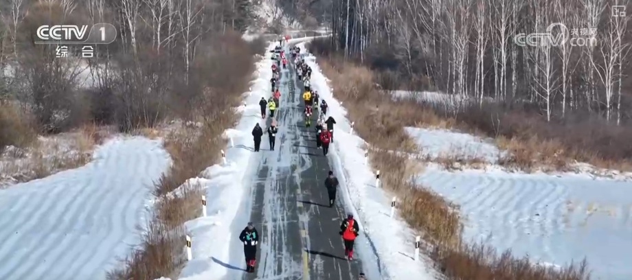多元体验热“雪”沸腾聚人气 “冰雪+”跨界上“新”焕发新活力激活新消费